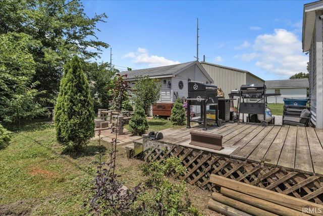 911 S Second Street, Boonville, IN 47601