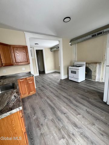 137 4th Avenue, Albany, NY 12202