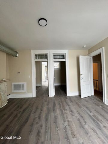 137 4th Avenue, Albany, NY 12202