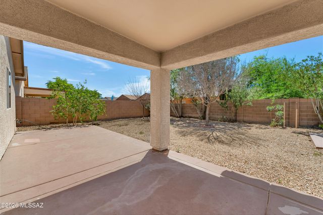 5082 E Kittentails Drive, Tucson, AZ 85756