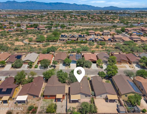 5082 E Kittentails Drive, Tucson, AZ 85756