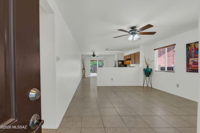 5082 E Kittentails Drive, Tucson, AZ 85756