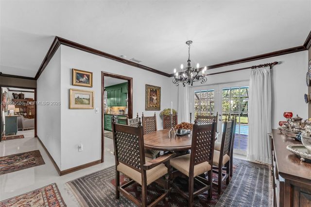 7405 SW 164th St, Palmetto Bay, FL 33157