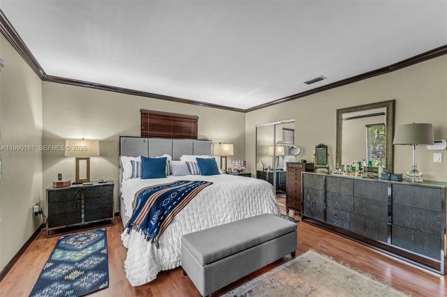 7405 SW 164th St, Palmetto Bay, FL 33157