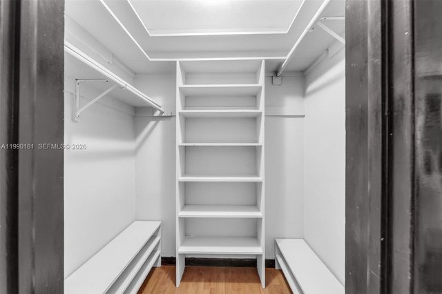 7405 SW 164th St, Palmetto Bay, FL 33157