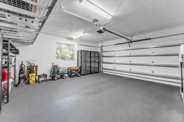 7405 SW 164th St, Palmetto Bay, FL 33157