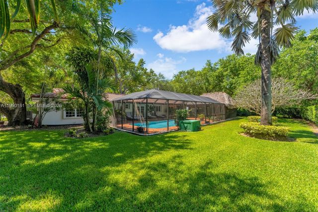 7405 SW 164th St, Palmetto Bay, FL 33157