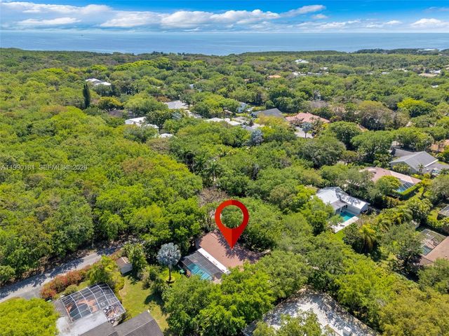 7405 SW 164th St, Palmetto Bay, FL 33157