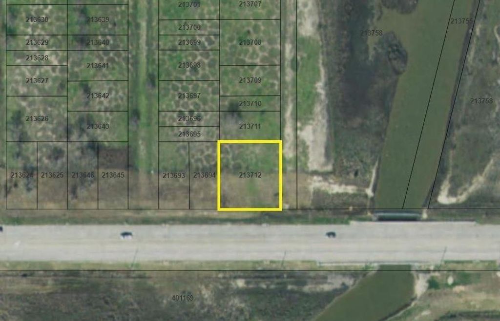 00 197 Loop, Texas City, TX 77590