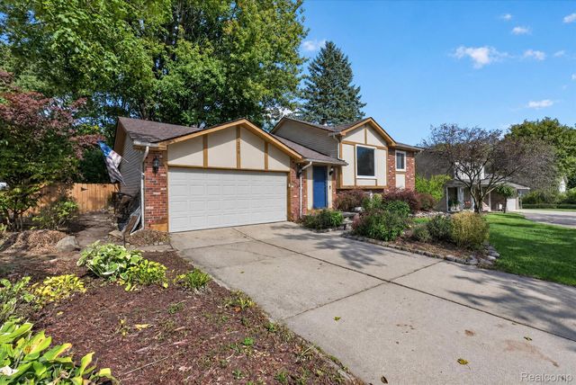 1570 South Boulevard W, Rochester Hills, MI 48309