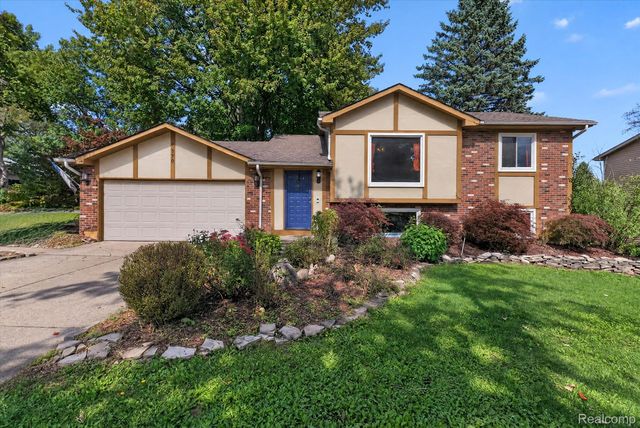 1570 South Boulevard W, Rochester Hills, MI 48309