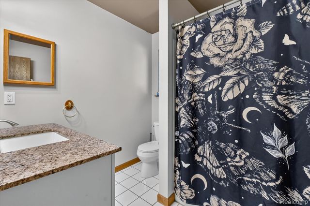 1570 South Boulevard W, Rochester Hills, MI 48309
