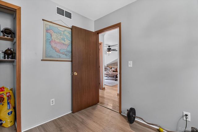 1570 South Boulevard W, Rochester Hills, MI 48309