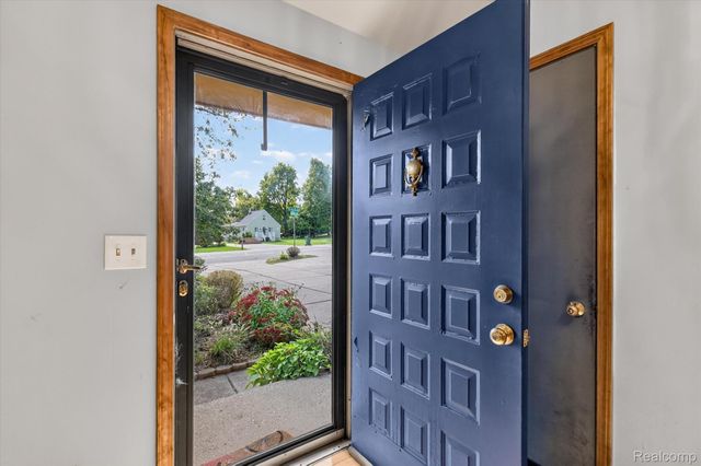 1570 South Boulevard W, Rochester Hills, MI 48309