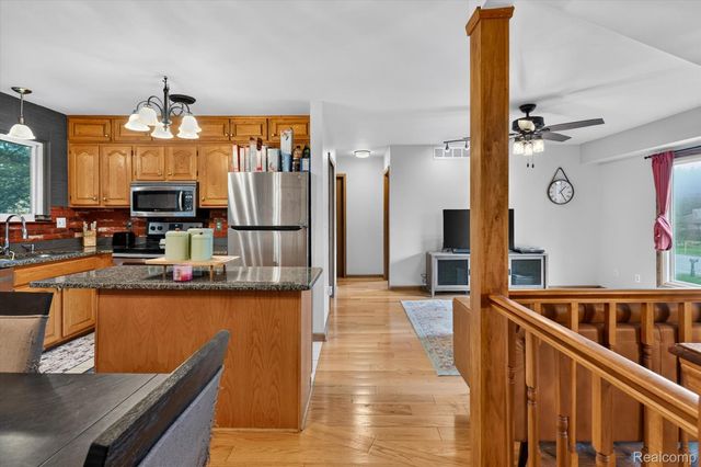 1570 South Boulevard W, Rochester Hills, MI 48309