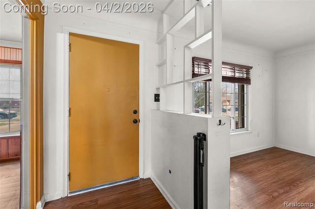 7420 Fenton Street, Dearborn Heights, MI 48127