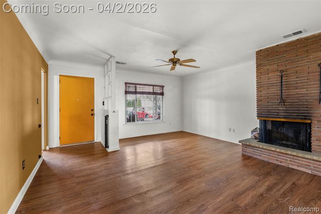 7420 Fenton Street, Dearborn Heights, MI 48127