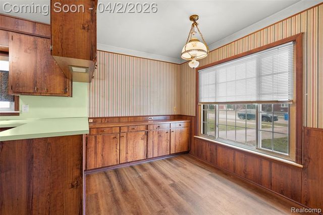 7420 Fenton Street, Dearborn Heights, MI 48127