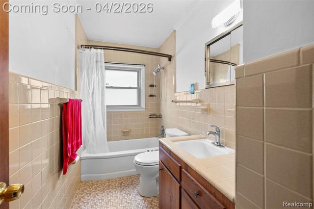 7420 Fenton Street, Dearborn Heights, MI 48127