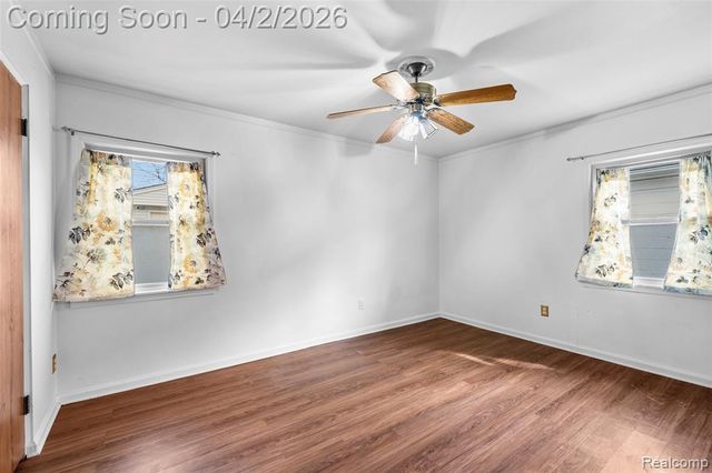 7420 Fenton Street, Dearborn Heights, MI 48127