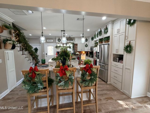 15 S Highlands Drive, Poplarville, MS 39470