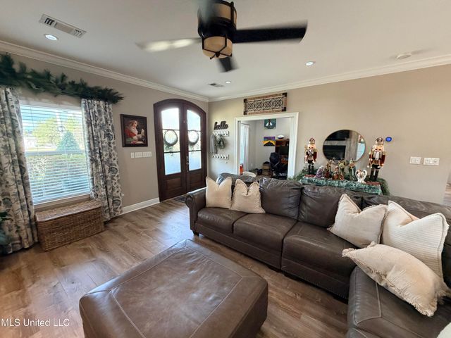 15 S Highlands Drive, Poplarville, MS 39470