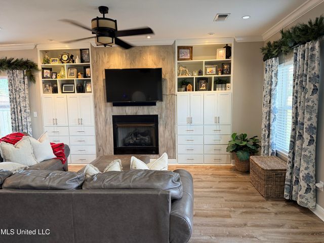 15 S Highlands Drive, Poplarville, MS 39470