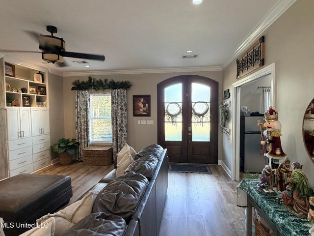 15 S Highlands Drive, Poplarville, MS 39470