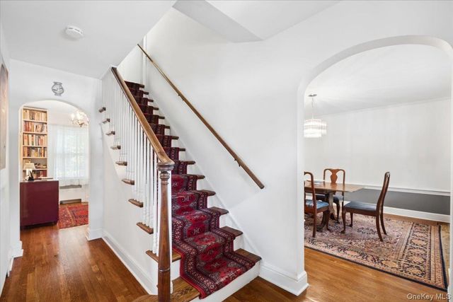 115 Ogden Avenue, White Plains, NY 10605