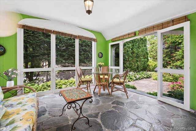 115 Ogden Avenue, White Plains, NY 10605