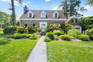 115 Ogden Avenue, White Plains, NY 10605