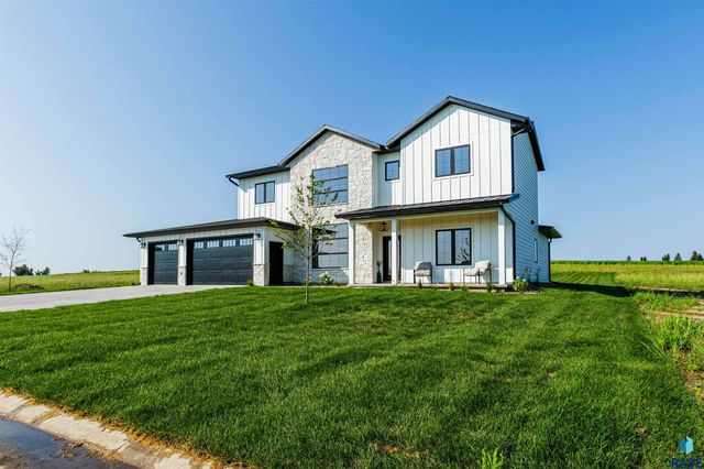 507 Mill Pond Rd Road, Rock Rapids, IA 51246