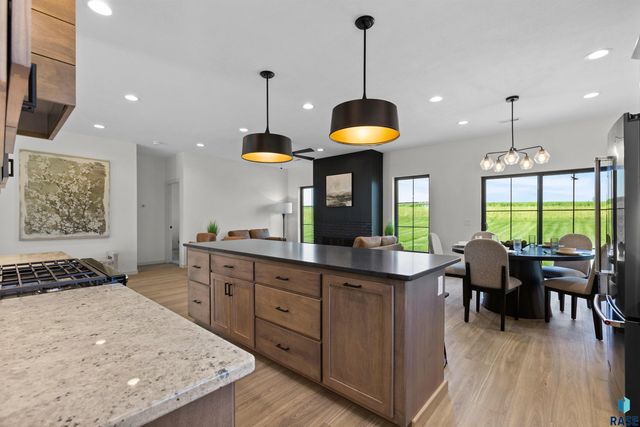 507 Mill Pond Rd Road, Rock Rapids, IA 51246