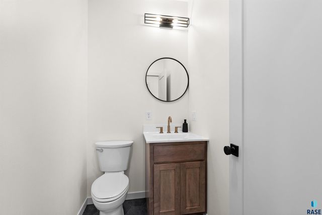 507 Mill Pond Rd Road, Rock Rapids, IA 51246