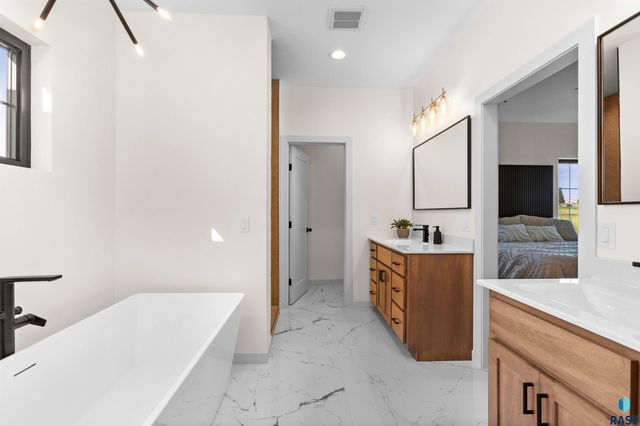 507 Mill Pond Rd Road, Rock Rapids, IA 51246