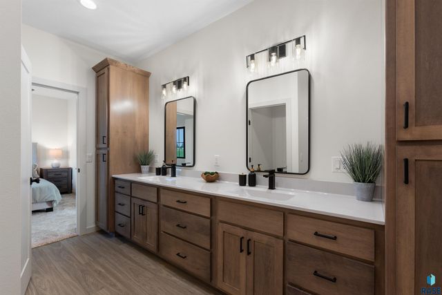 507 Mill Pond Rd Road, Rock Rapids, IA 51246