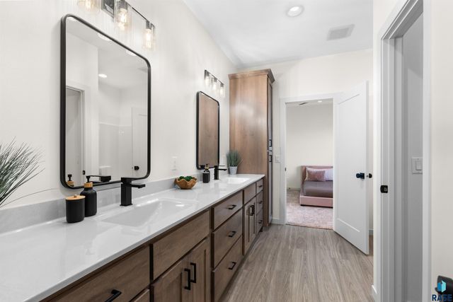 507 Mill Pond Rd Road, Rock Rapids, IA 51246