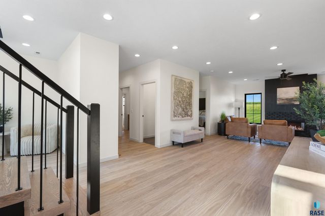 507 Mill Pond Rd Road, Rock Rapids, IA 51246