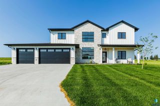 507 Mill Pond Rd Road, Rock Rapids, IA 51246