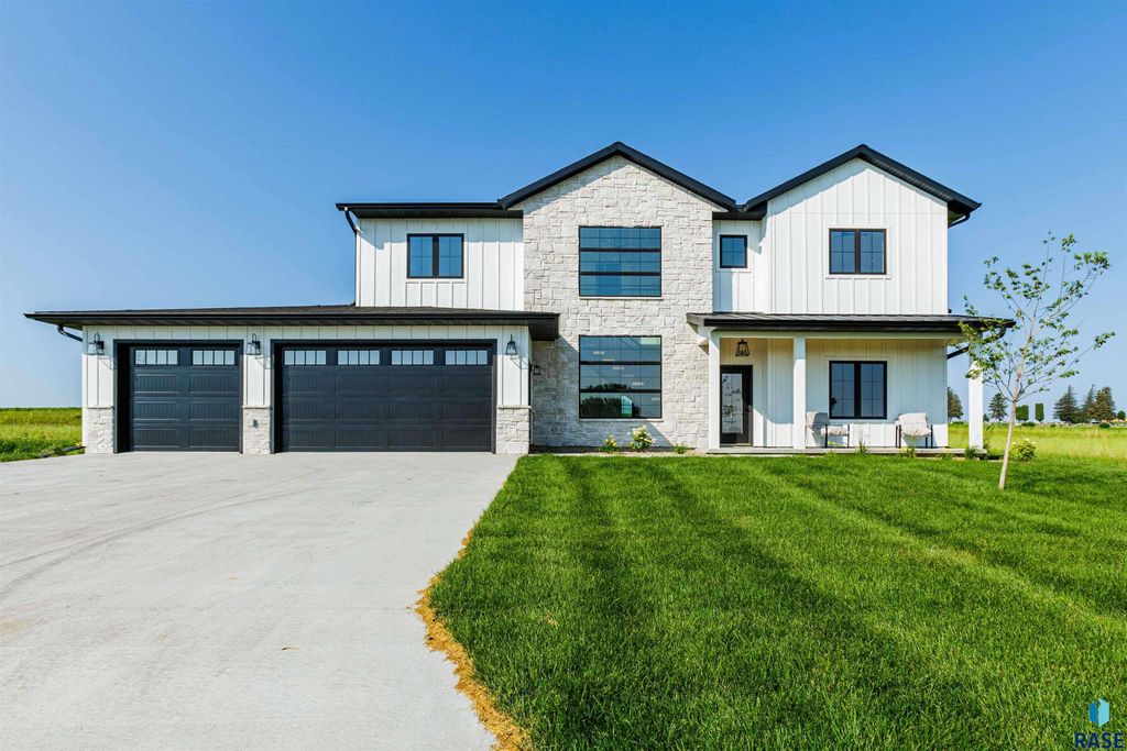 507 Mill Pond Rd Road, Rock Rapids, IA 51246