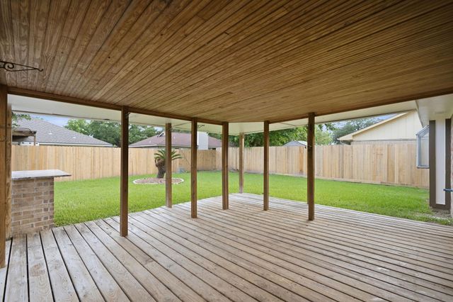 7019 Winding Trace Drive, Houston, TX 77086