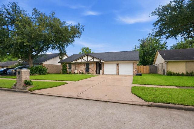 7019 Winding Trace Drive, Houston, TX 77086