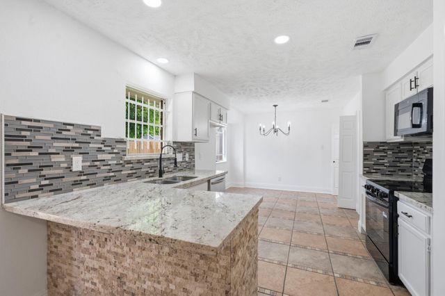 7019 Winding Trace Drive, Houston, TX 77086