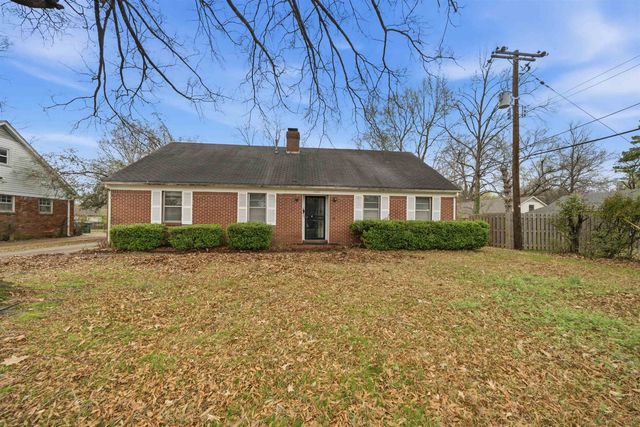 1305 CHERRY RD, Memphis, TN 38117