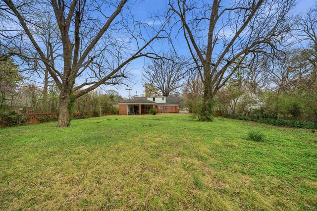 1305 CHERRY RD, Memphis, TN 38117