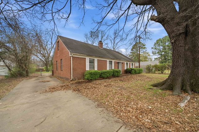 1305 CHERRY RD, Memphis, TN 38117