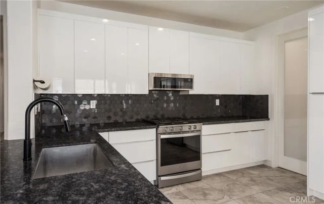 13020 Banning, Victorville, CA 92392