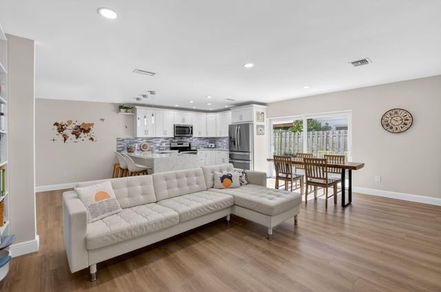 4175 Bay Laurel Way, Boca Raton, FL 33487