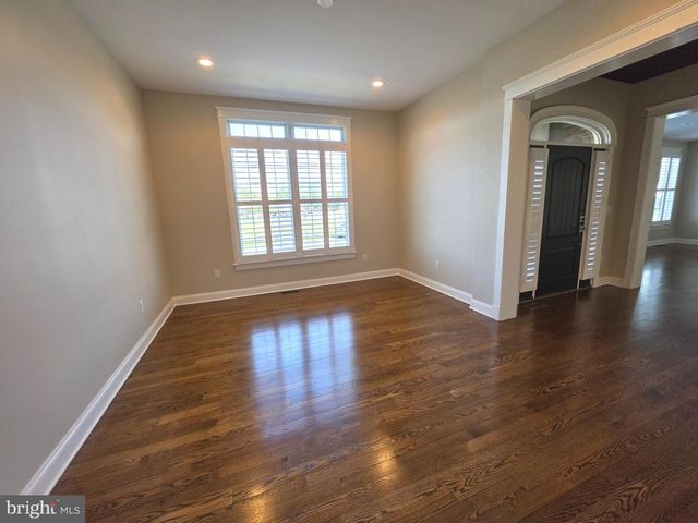 94 WOLF CREEK CIR, Dover, DE 19901