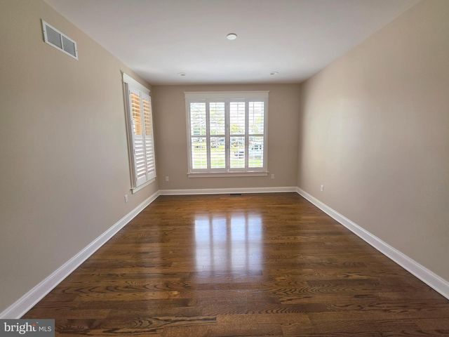 94 WOLF CREEK CIR, Dover, DE 19901